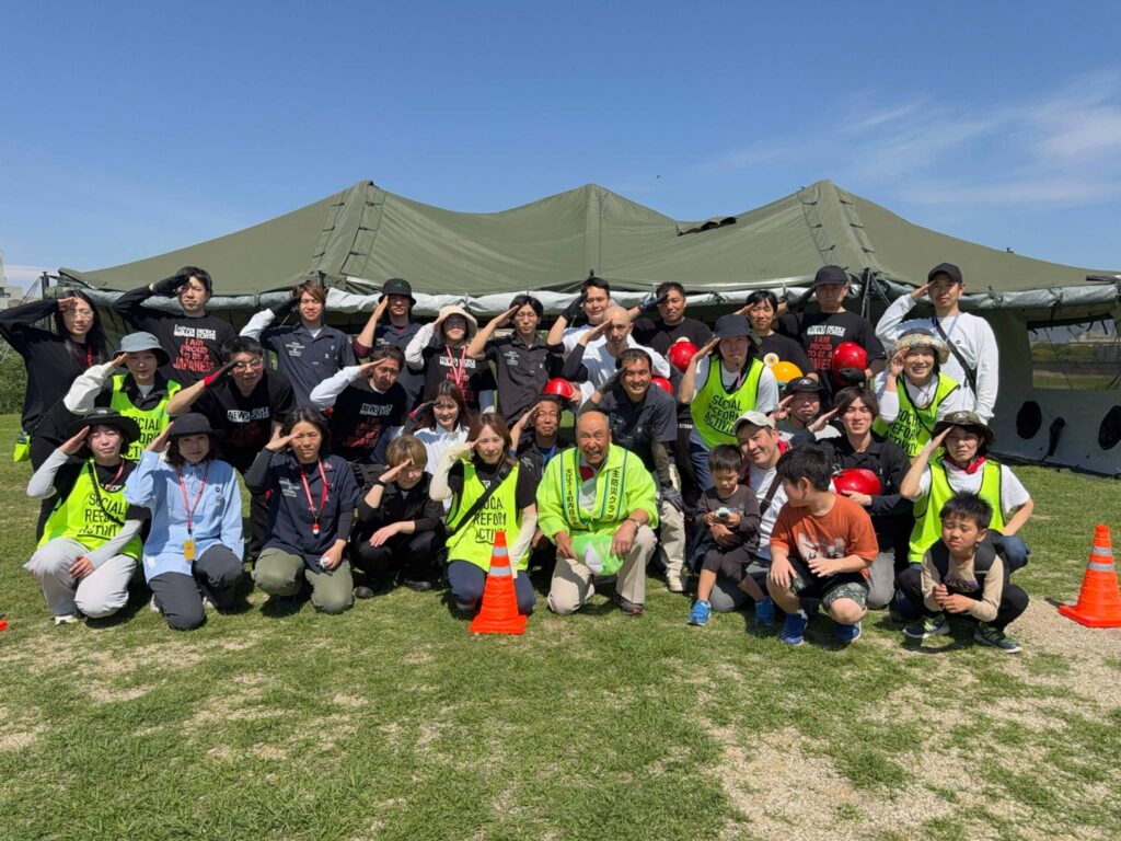 自治会長との集合写真