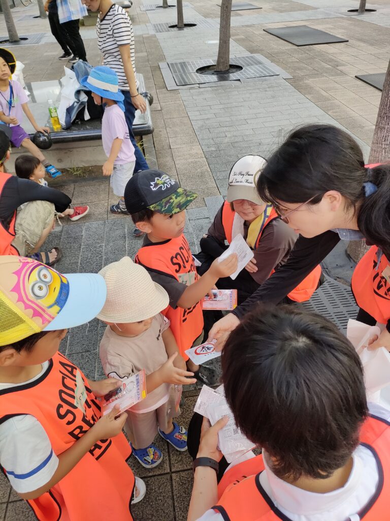 参加賞の配布