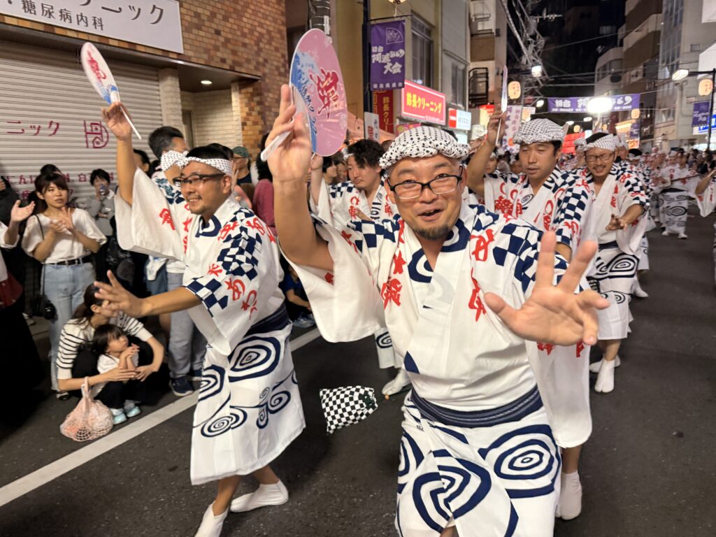 情熱「艶舞蓮（えんぶれん）」踊り子