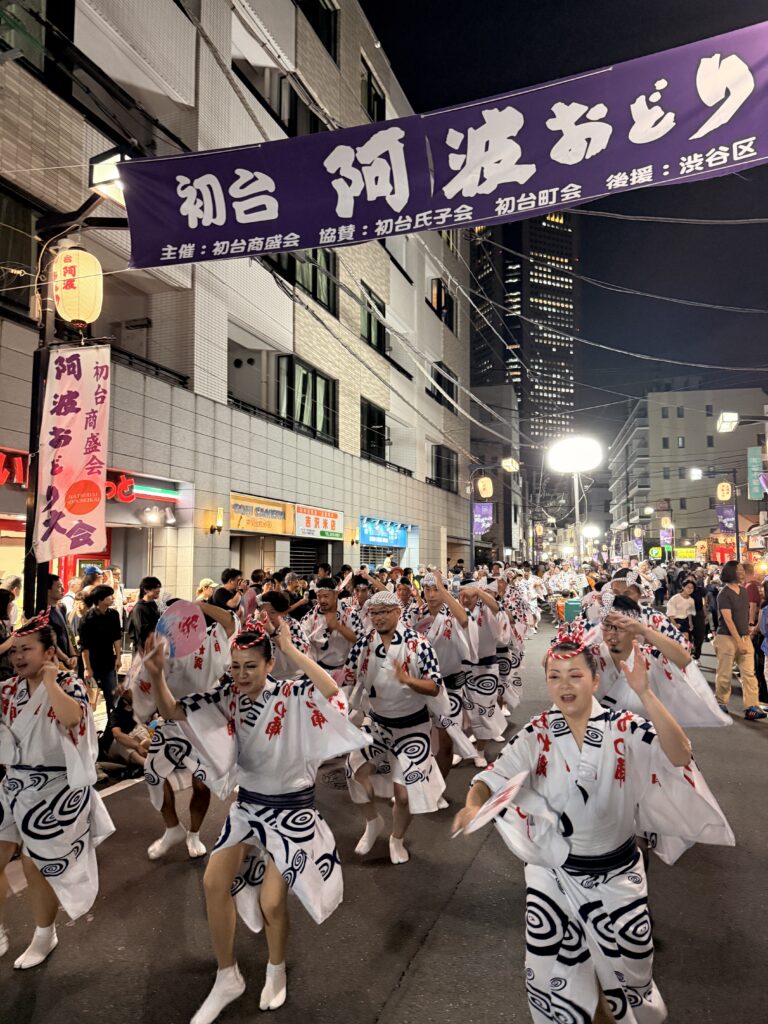 情熱「艶舞蓮（えんぶれん）」踊り子