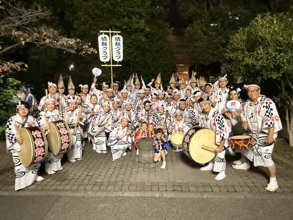 情熱「艶舞蓮（えんぶれん）」集合写真