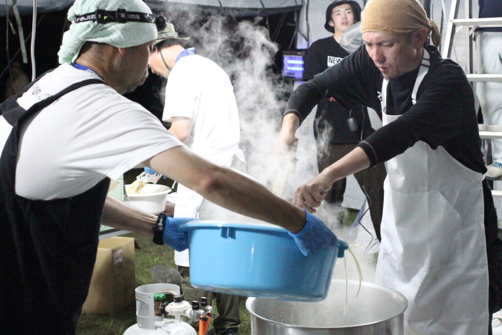 炊き出しの様子