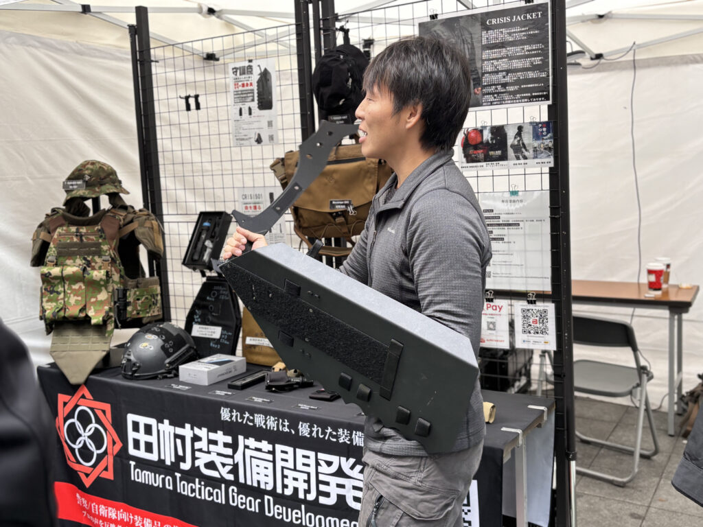 田村装備開発さんブースの様子