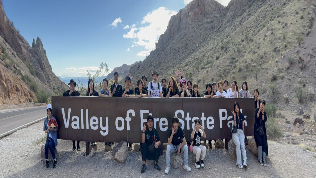 バレー・オブ・ファイアで集合写真