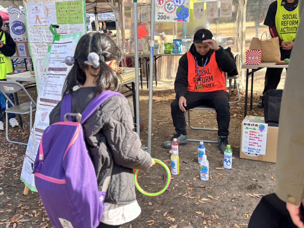 キッズブース輪投げの様子